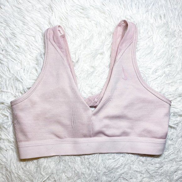 nike pink bra